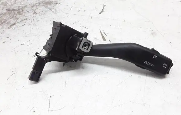 Volkswagen Jetta V Wiper control stalk 1K0953519C