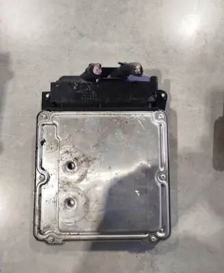 Audi A4 S4 B7 8E 8H Engine control unit/module 8e0910115h 0261s02144