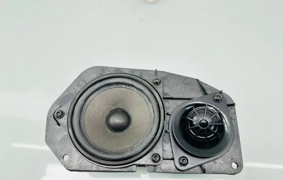 BMW 5 E60 E61 Headliner speaker 1005M077 9143152 61526910