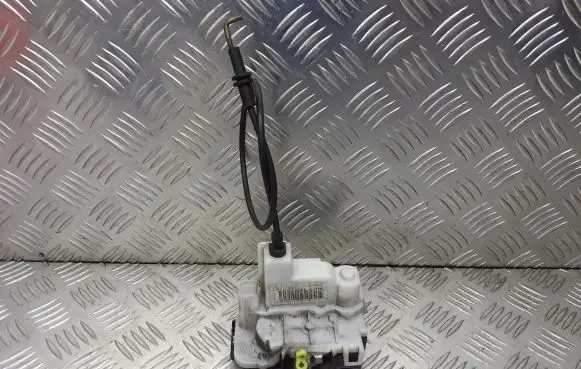 Fiat Panda II Front door lock 51826964