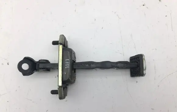 KIA Ceed Rear door check strap stopper