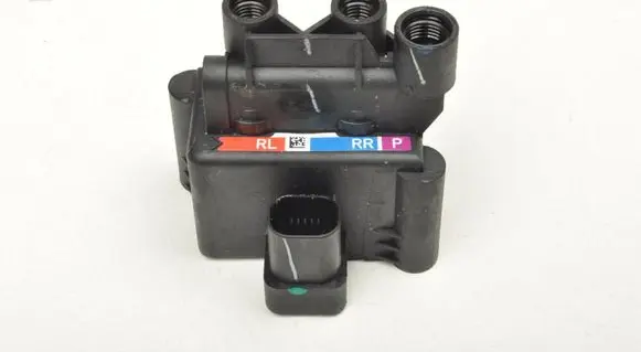 BMW i4 Fuel pressure regulator 4722520100