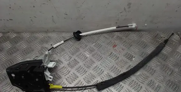 Porsche Macan (95B) Rear door lock 8K0839015