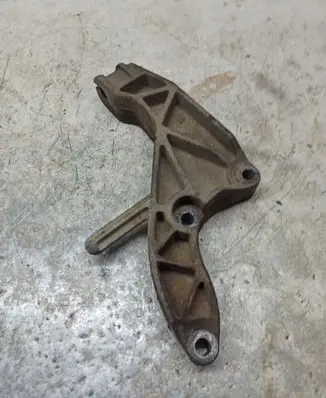 Opel Zafira B Gearbox mounting bracket 24459826