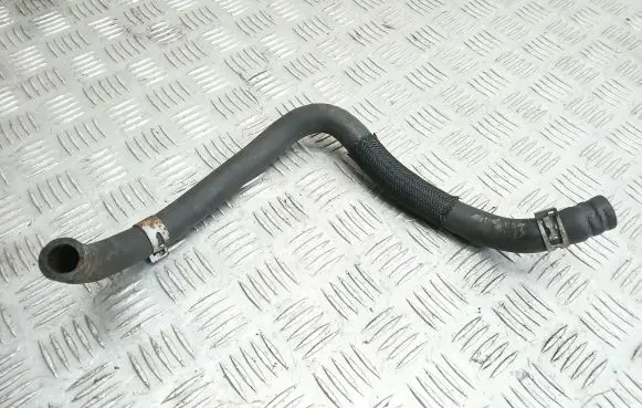 Toyota Avensis T270 Engine coolant pipe/hose