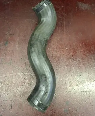 Intercooler hose/pipe