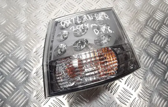 Mitsubishi Outlander Rear/tail lights 22087813