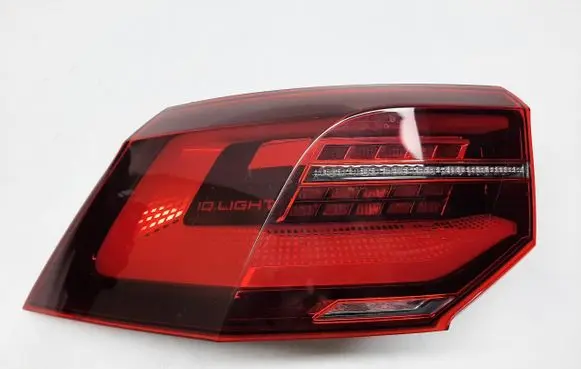 Volkswagen Golf VIII Rear/tail lights 5H0945207A