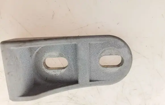 Iveco Daily 6th gen Rear door check strap stopper 104075