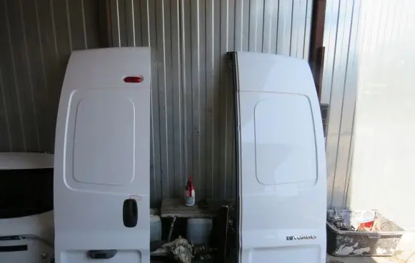 Renault Trafic III (X82) Back/rear loading door 