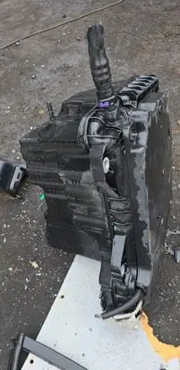 Renault Master IV AdBlue liquid reservoir brak