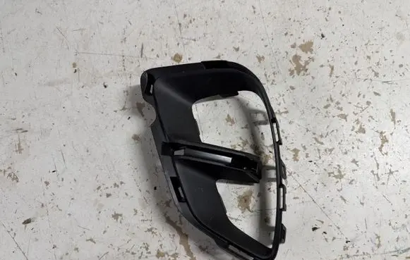 Renault Captur II Front fog light trim/grill 