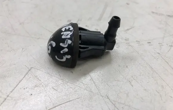 Toyota Avensis T270 Rear window washer spray nozzle 