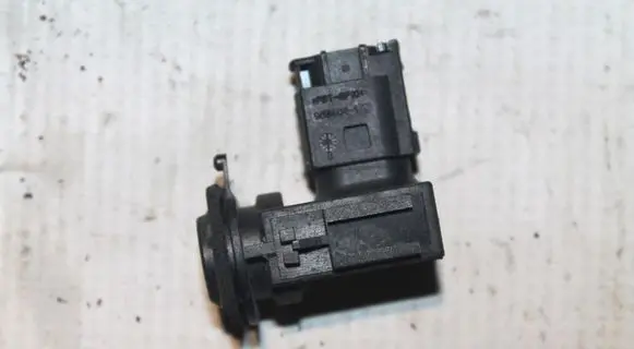 Volvo XC90 Mass air flow meter 30676508