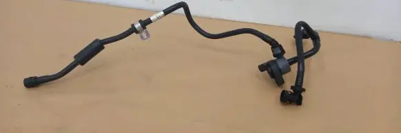 Breather/breather pipe/hose