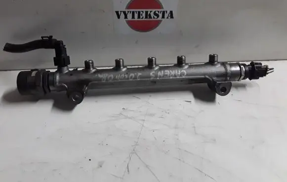 KIA Carens II Fuel main line pipe