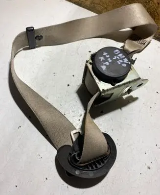 BMW 5 F10 F11 Front seatbelt 
