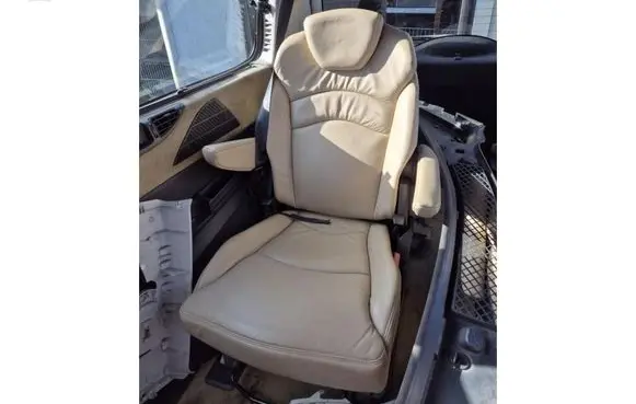 Lancia Phedra Second row seats 