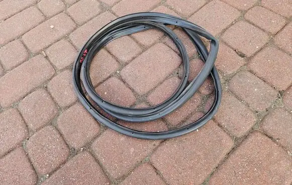 Opel Astra J Rubber seal loading door 51TYS