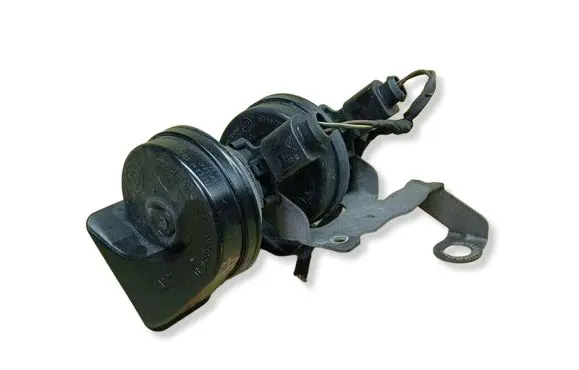 Audi A3 S3 8P Horn signal 8P0951221C 0422112 0452E22