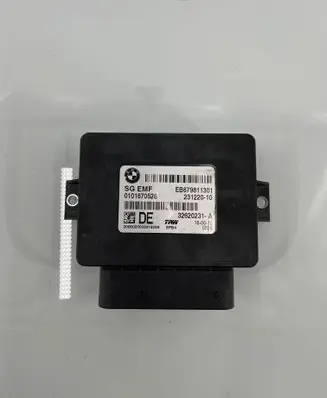 BMW 5 F10 F11 Hand brake control module 6798113 23122010 32620231A