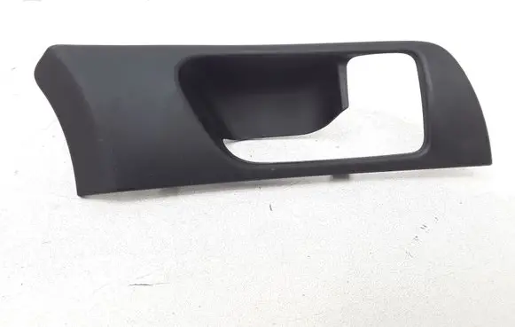 Toyota Avensis T250 Front door interior handle trim 6761505020