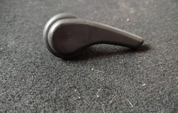 KIA Ceed Seat adjustment handle 