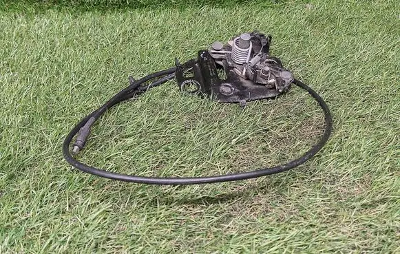 Ford Fusion II Engine bonnet/hood lock/catch DS7A16700AD