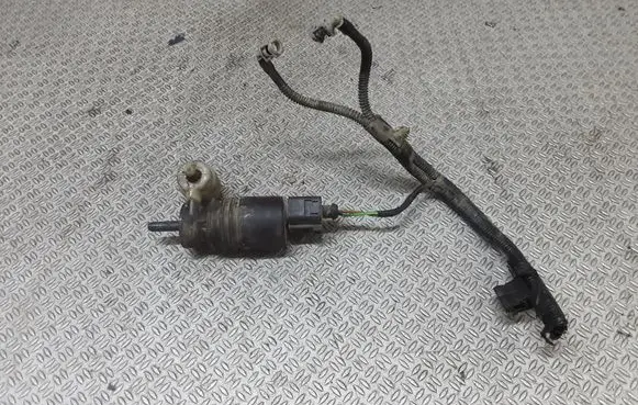 Volkswagen Touran I Windscreen/windshield washer pump 1T0955651A
