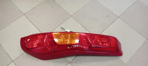 Nissan X-Trail T30 Rear/tail lights 22063929