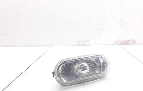Front fender indicator light