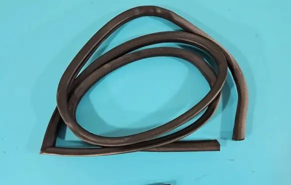 Peugeot 305 Rubber seal rear door IMPRK1393747