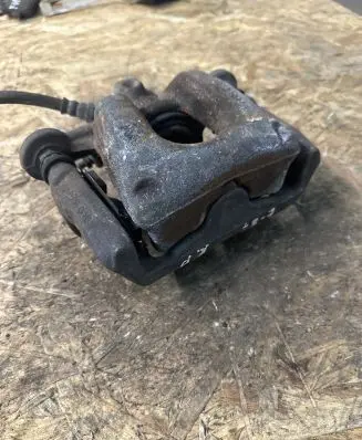 BMW 1 E81 E87 Front brake caliper