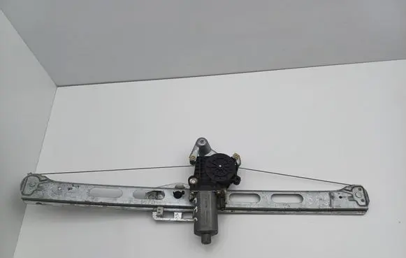 Mercedes-Benz A W168 Front door window regulator with motor 0130821673