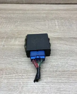 Toyota Yaris Verso Light relay 8264212050 8617004240