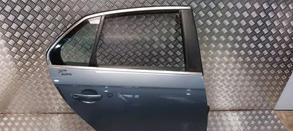 Volkswagen Jetta V Rear door S26372840
