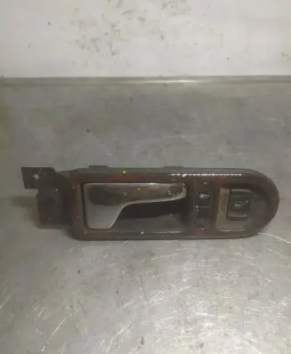 Volkswagen PASSAT B5.5 Front door interior handle 3B1837114
