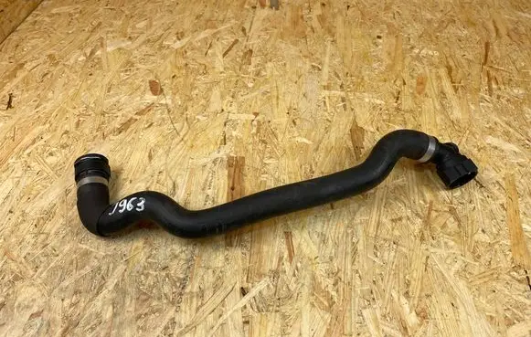 BMW X1 F48 F49 Engine coolant pipe/hose 7645520