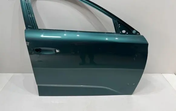 Peugeot 308 Front door 