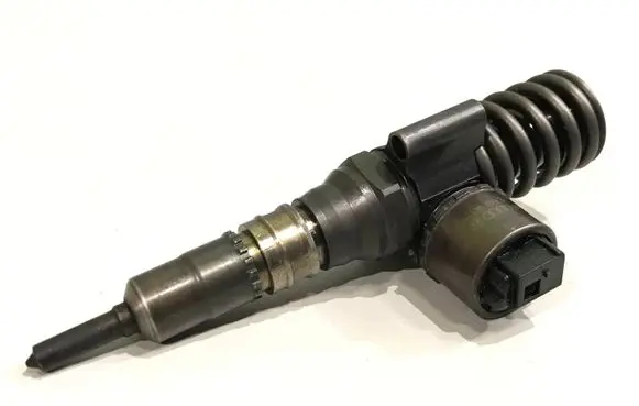 Audi A4 S4 B7 8E 8H Fuel injector 03G130073G
