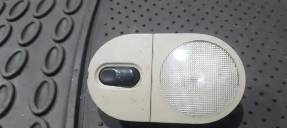 Renault Laguna I Front seat light 77008