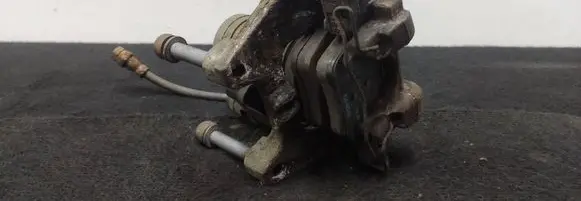 Rear brake caliper