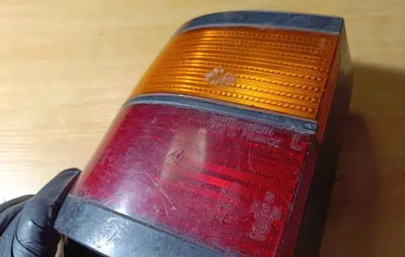 Volkswagen PASSAT B3 Rear/tail lights 86047
