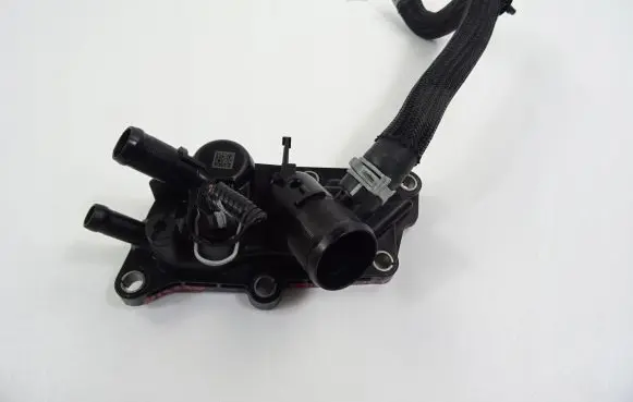 Nissan Micra K14 Thermostat housing 110610362R