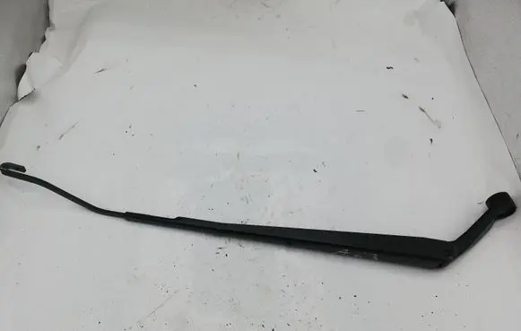 Toyota Corolla E120 E130 Front wiper blade arm 8521102110