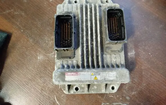 Opel Corsa C Engine control unit/module 8980215700
