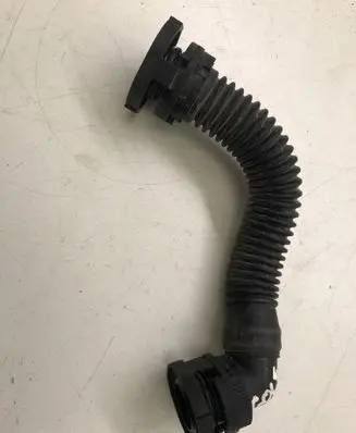 Volkswagen Golf VII Other engine bay part