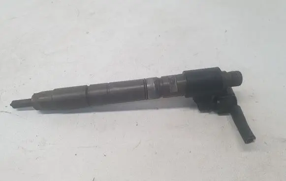 Volvo XC60 Fuel injector 31272690