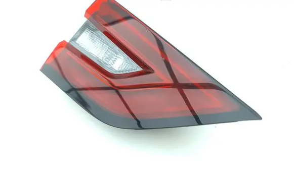 Nissan Juke II F16 Tailgate rear/tail lights