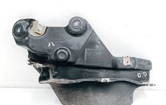 Audi Q7 4M Rear mudguard 4M0854816E